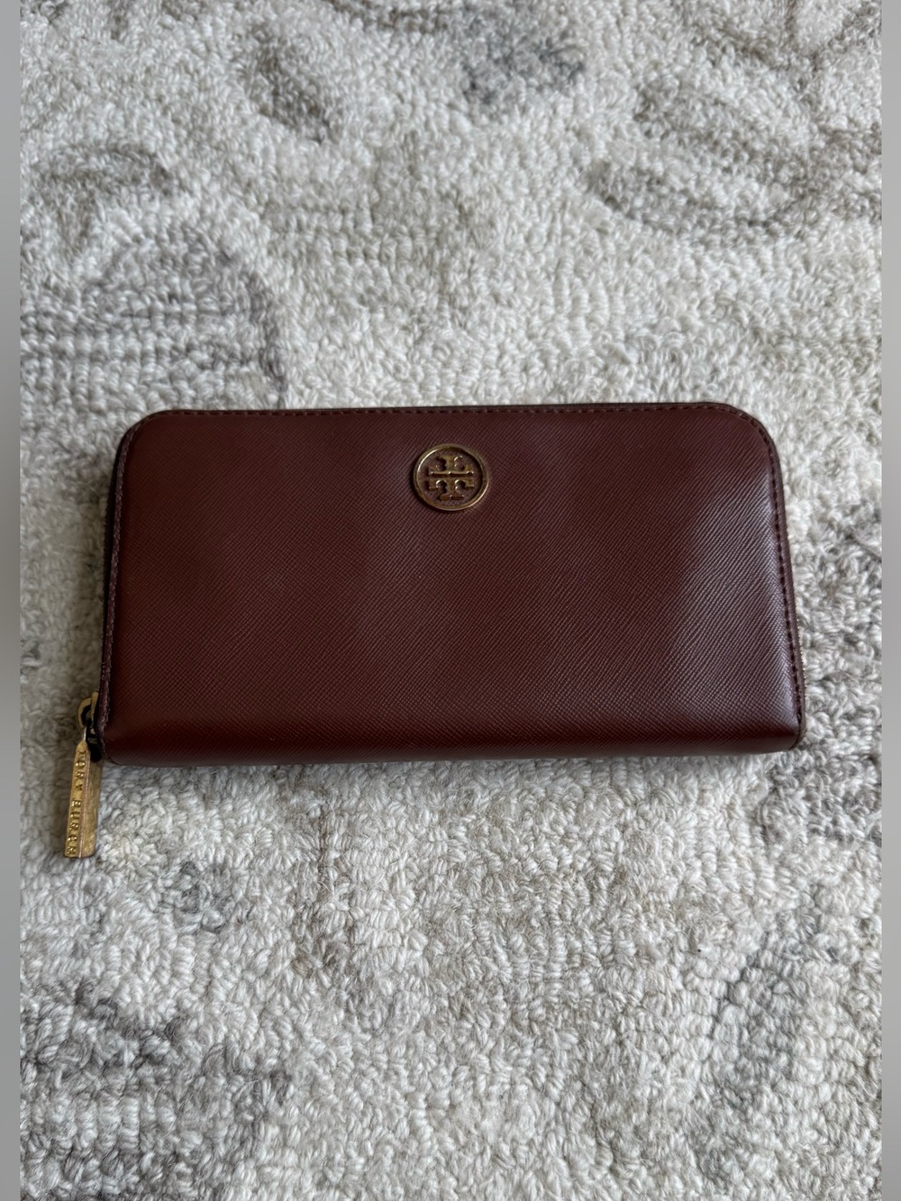 Tory Burch Brown Saffiano Robinson Zip Around Continental Wallet